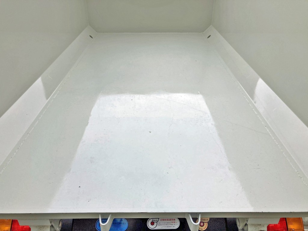 三菱 キャンター 2RG-FBAV0(2WD)の写真14