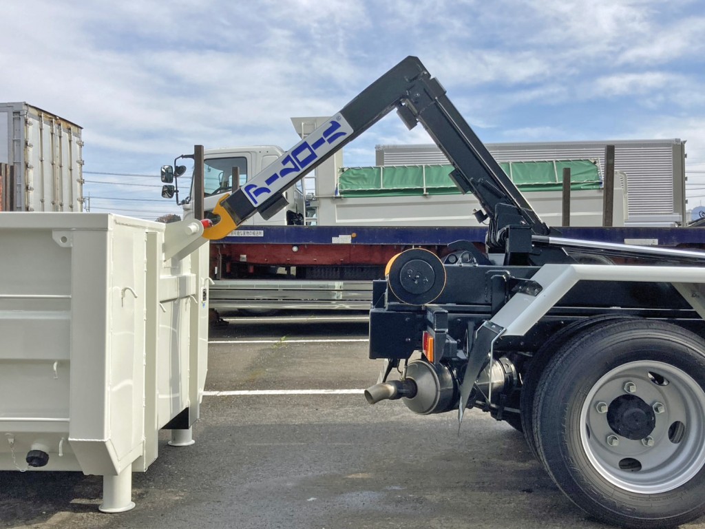 三菱 キャンター 2RG-FBAV0(2WD)の写真20