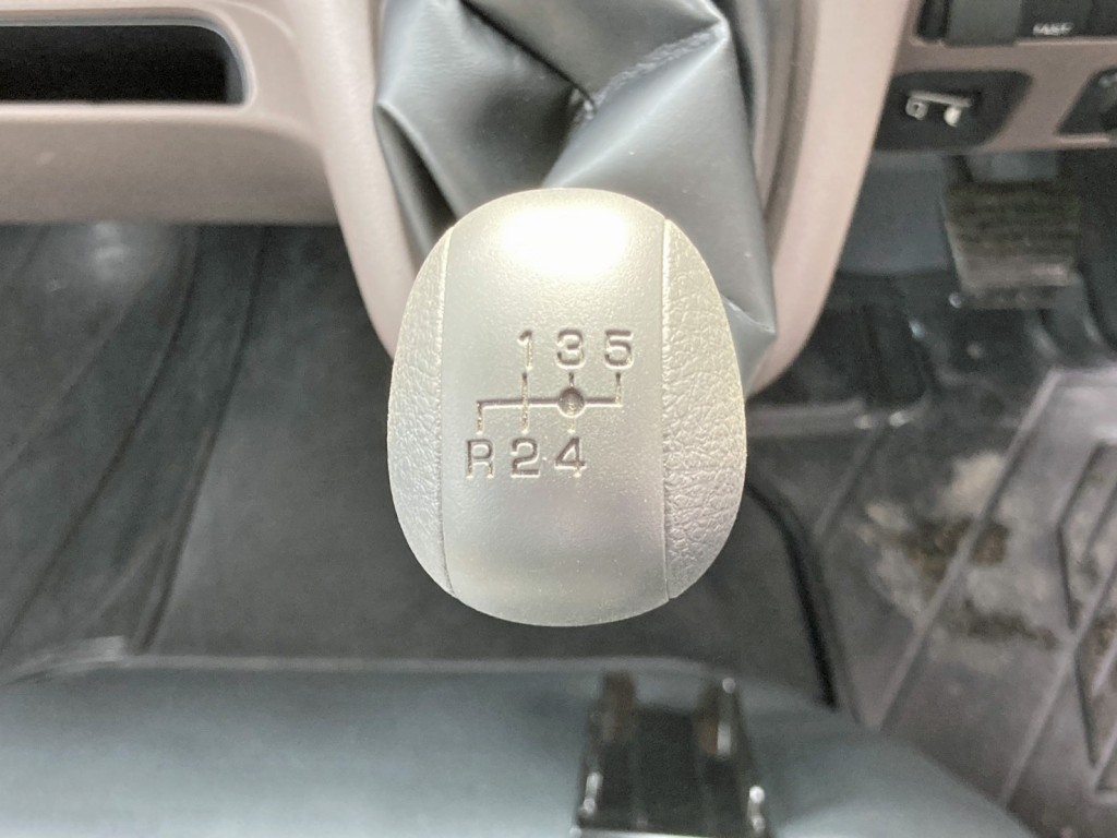 三菱 キャンター 2RG-FBAV0(2WD)の写真27