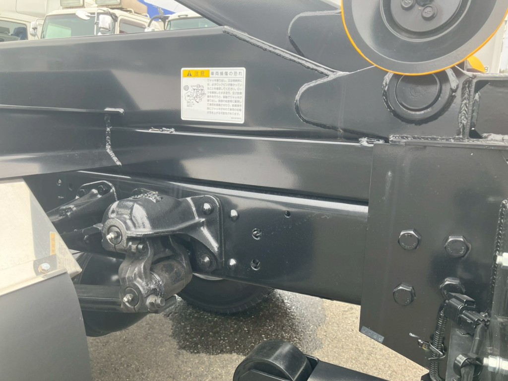 シャーシの状態です。|三菱 ファイター 2KG-FK72F(2WD)の写真6