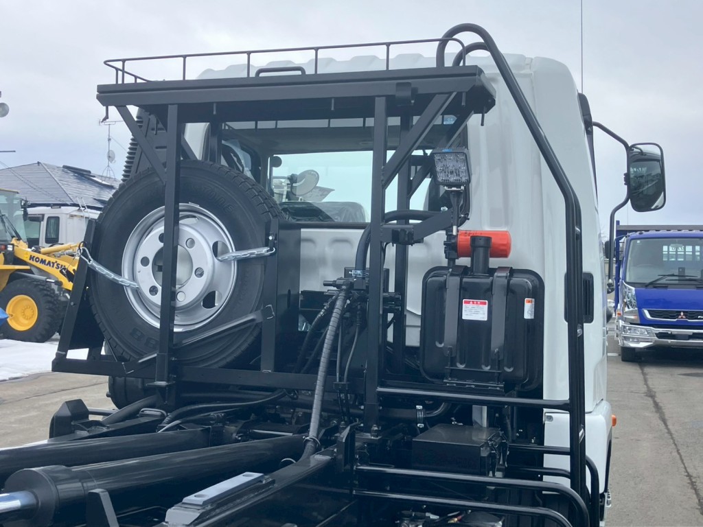 キャブバックの状態です。|三菱 ファイター 2KG-FK72F(2WD)の写真8