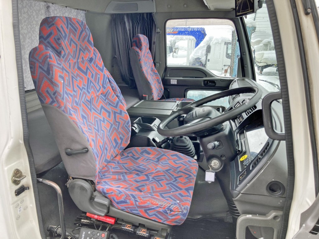 いすゞ ギガ KL-CYL23Q4の写真7