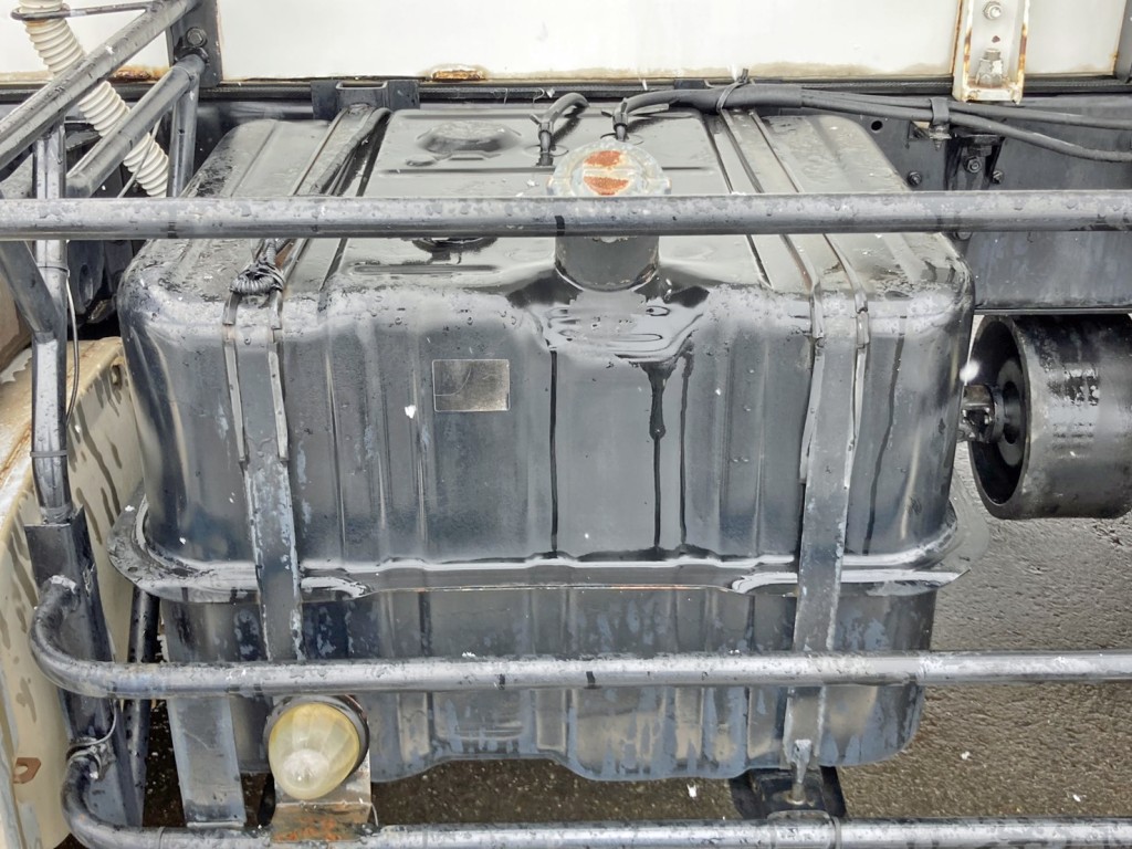 燃料タンクは200Lです。|いすゞ ギガ KL-CYL23Q4の写真41