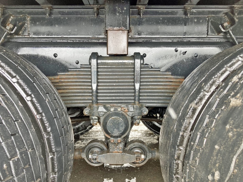 リーフサスです。|いすゞ フォワード LKG-FVZ34U2の写真5