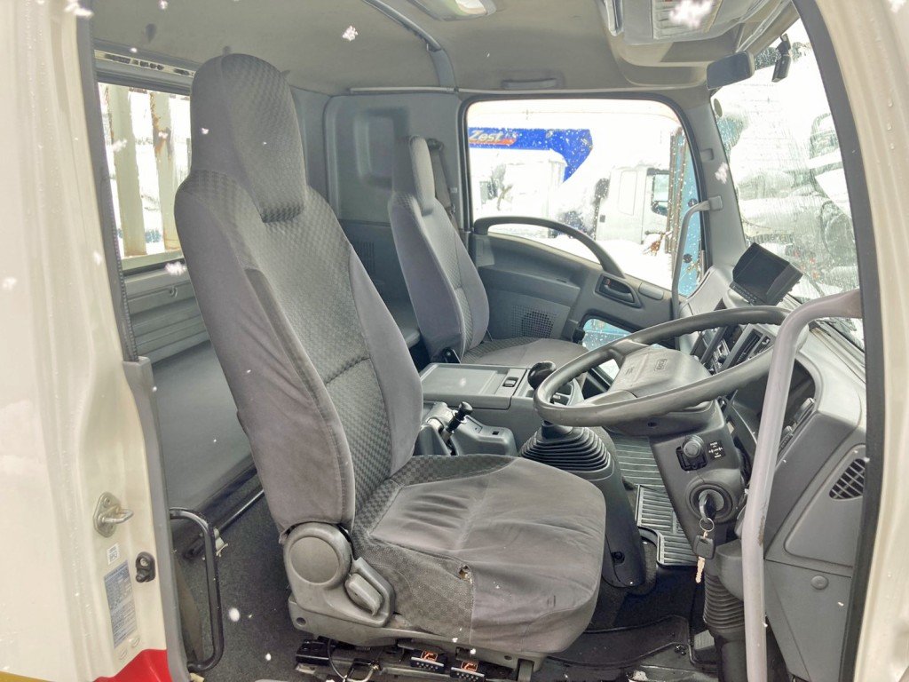 いすゞ フォワード LKG-FVZ34U2の写真7