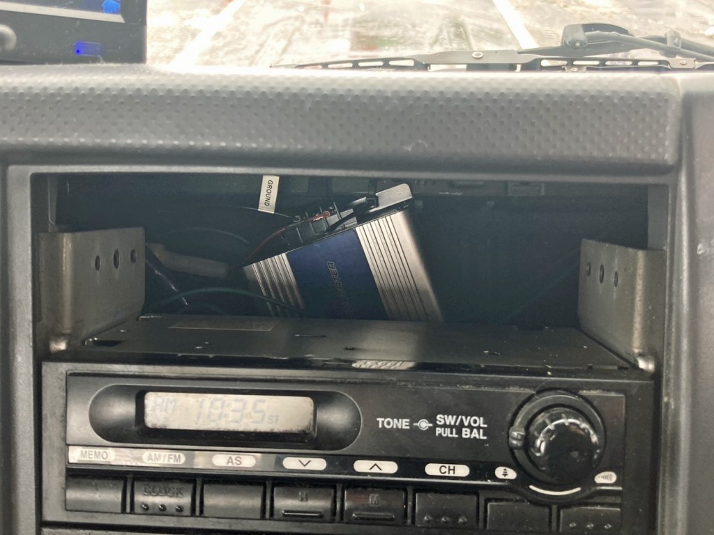 コンソールボックスが欠品しています。|いすゞ フォワード LKG-FVZ34U2の写真30