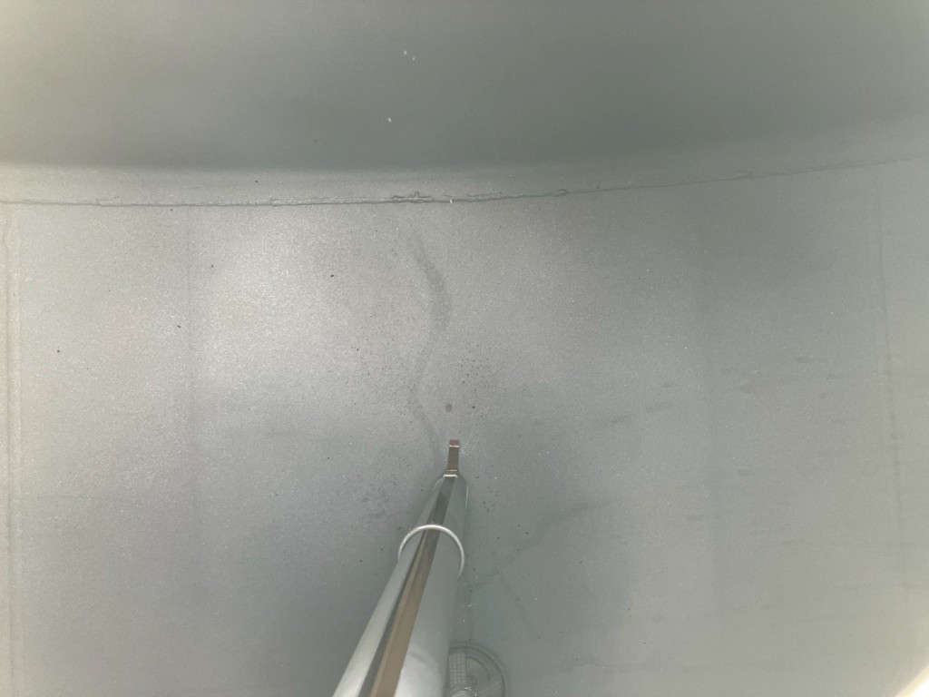 タンク内部の状態です（後方）|三菱 キャンター 2RG-FGA50(4WD)の写真8