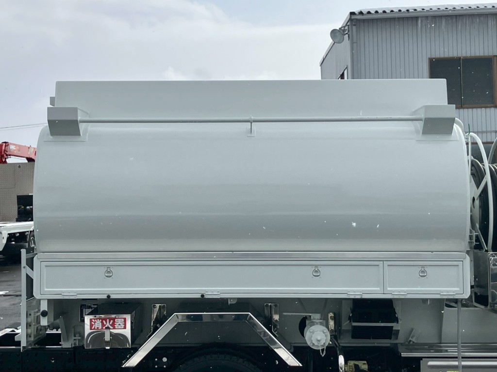 タンクの外観状態です。（運転席側）|三菱 キャンター 2RG-FGA50(4WD)の写真11