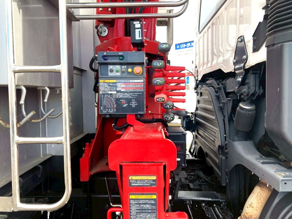 クレーンの操作レバーです。|日野 プロフィア 2DG-FS1AHCの写真22