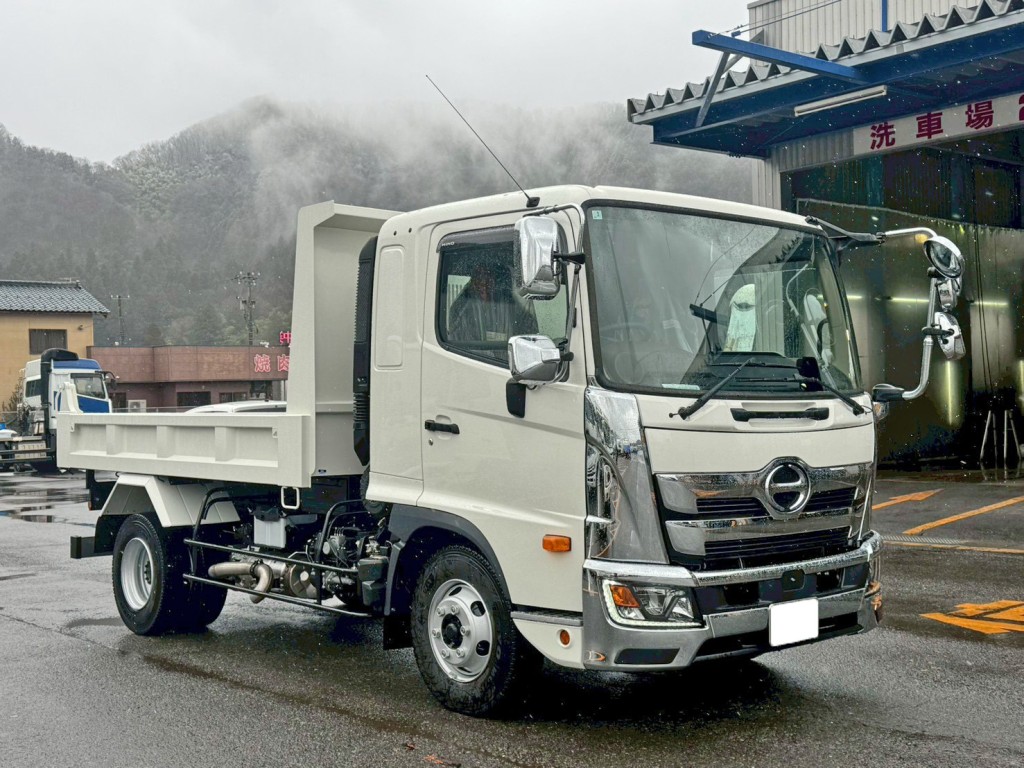 日野 レンジャー 2PG-FD2ABA(2WD)の写真2
