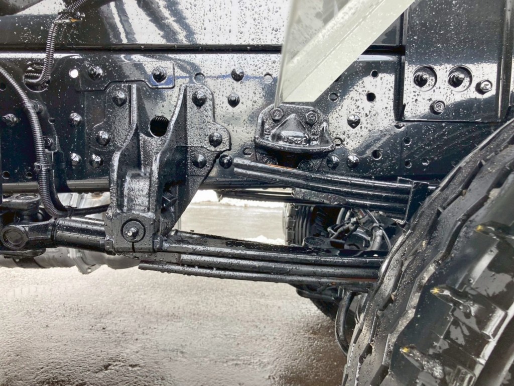 リーフサスです。|三菱 ファイター 2KG-FK72F(2WD)の写真5