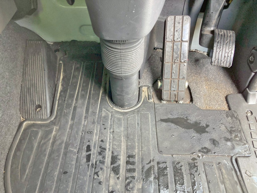 2ペダル仕様です。|UDトラックス クオン 2RG-GK5DABの写真22