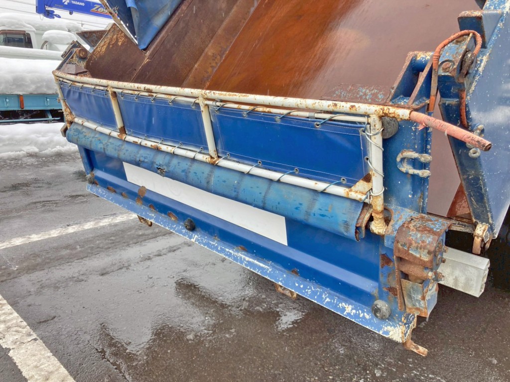 リヤコボレーン付きです。|UDトラックス クオン QKG-CW5XLの写真22