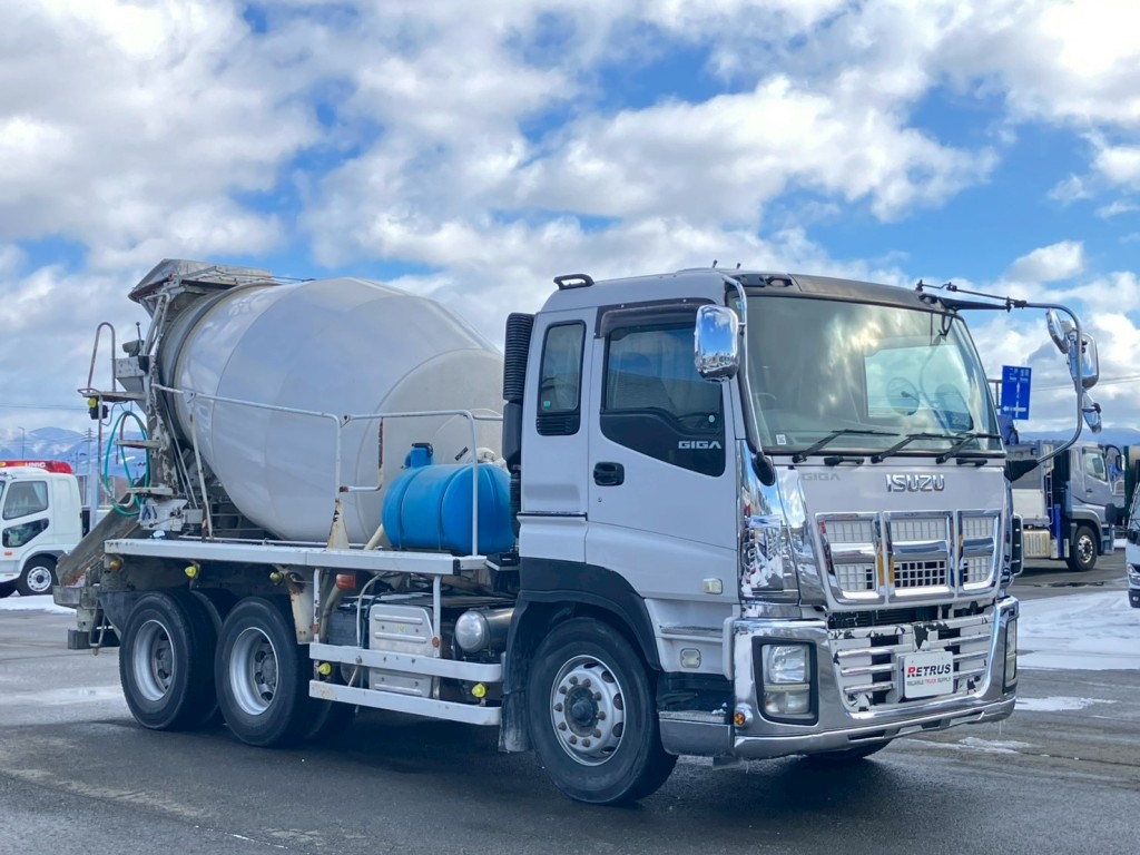 いすゞ ギガ QKG-CXZ77ATの写真2