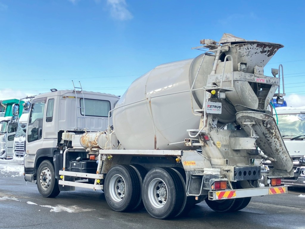 いすゞ ギガ QKG-CXZ77ATの写真3