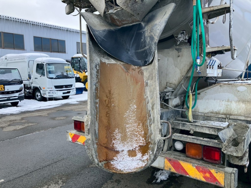 いすゞ ギガ QKG-CXZ77ATの写真16