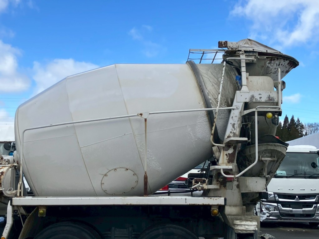 いすゞ ギガ QKG-CXZ77ATの写真21