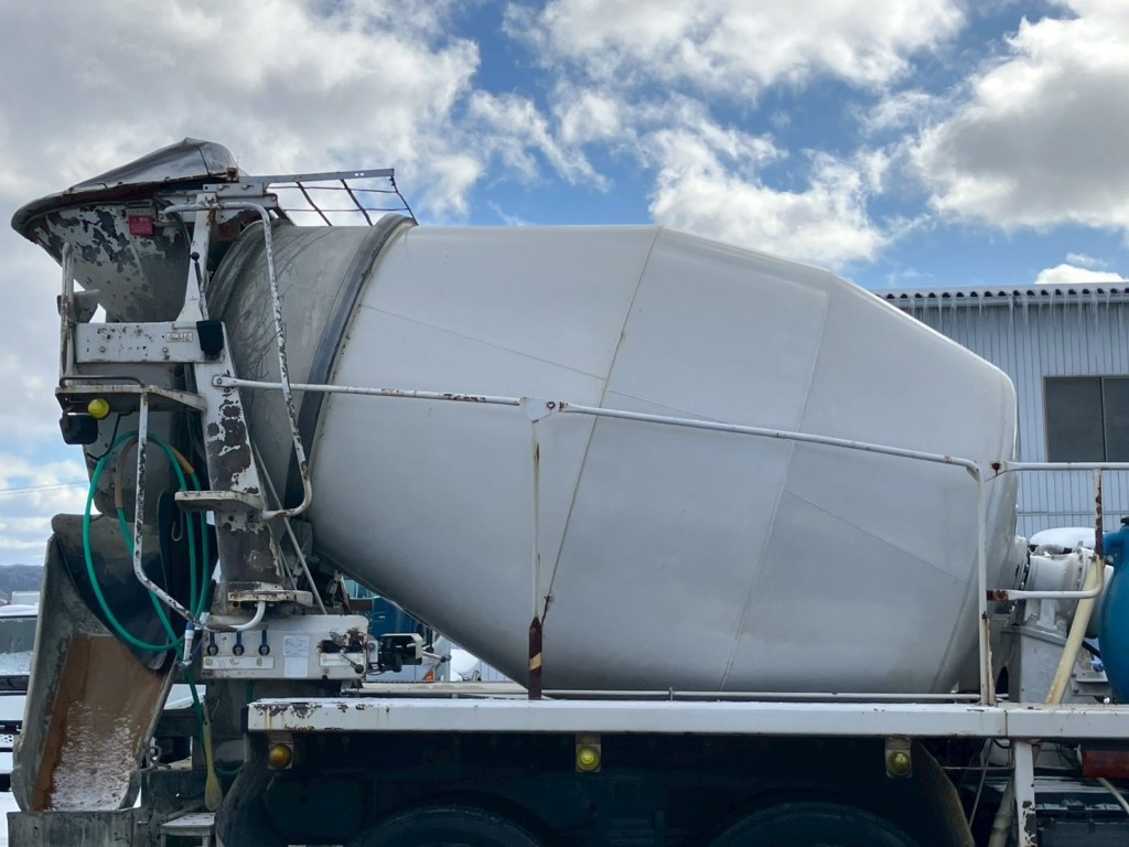 いすゞ ギガ QKG-CXZ77ATの写真22