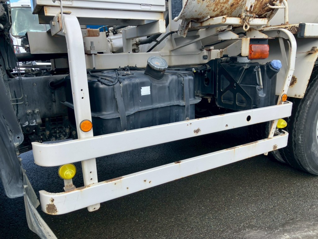 いすゞ ギガ QKG-CXZ77ATの写真32