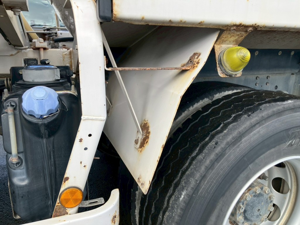 いすゞ ギガ QKG-CXZ77ATの写真35