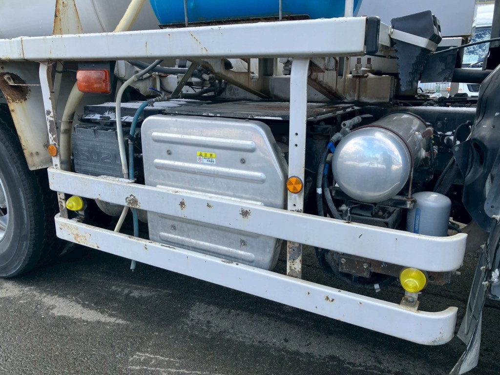 いすゞ ギガ QKG-CXZ77ATの写真39