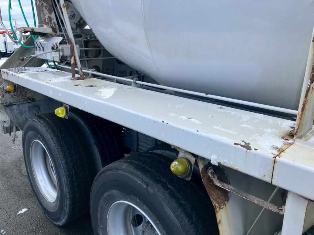 いすゞ ギガ QKG-CXZ77ATの写真40