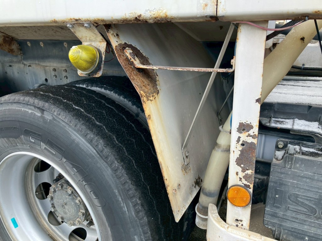 いすゞ ギガ QKG-CXZ77ATの写真41