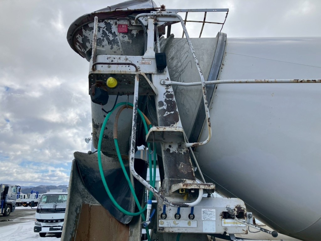 いすゞ ギガ QKG-CXZ77ATの写真43