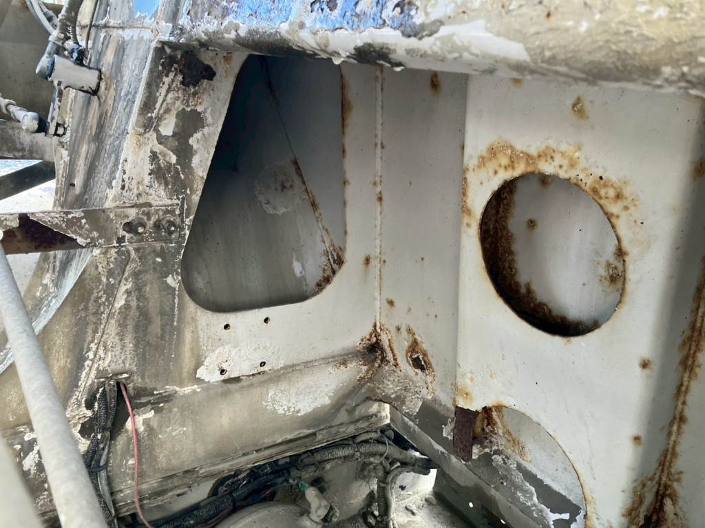 いすゞ ギガ QKG-CXZ77ATの写真45