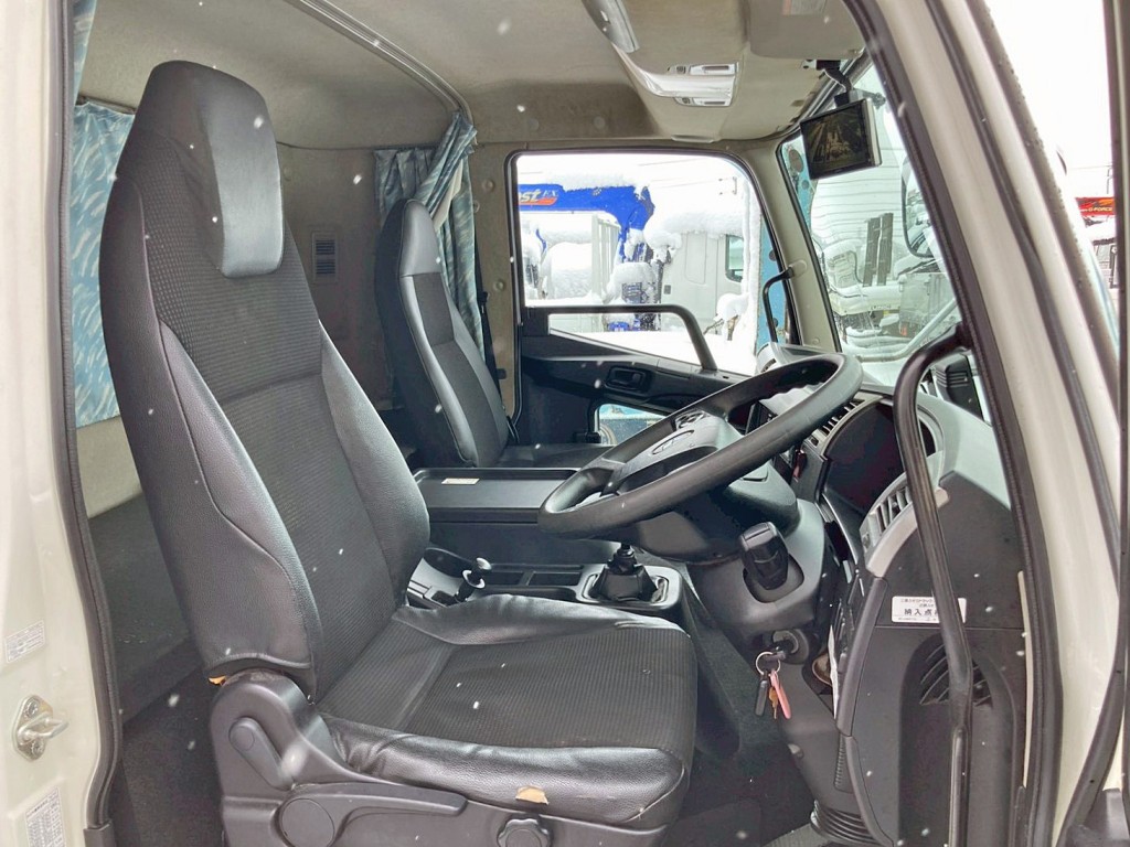 三菱 ファイター 2KG-FK62F(2WD)の写真7