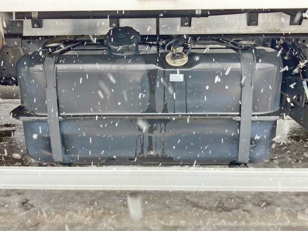 燃料タンクは200Lです。|三菱 ファイター 2KG-FK62F(2WD)の写真33