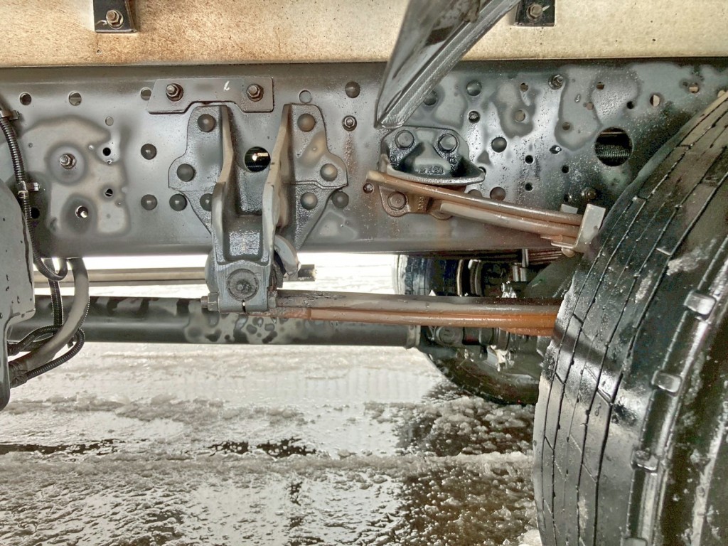 リーフサスです。|三菱 ファイター TKG-FK61F(2WD)の写真5