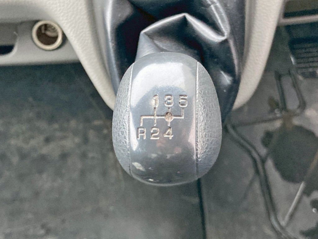 三菱 キャンター 2RG-FEB50(2WD)の写真14