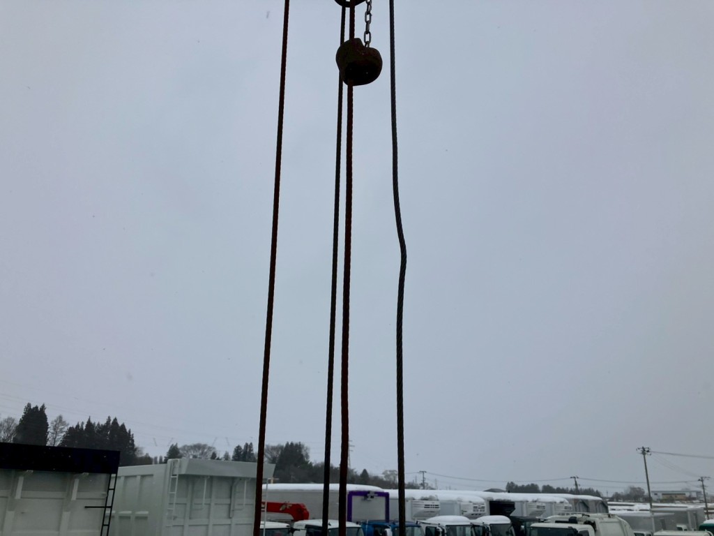 クレーンのワイヤーにキンクがあります。|三菱 スーパーグレート 2PG-FV70HZの写真28