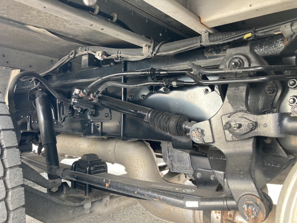 シャーシの状態です。|三菱 スーパーグレート 2PG-FS74HZの写真10