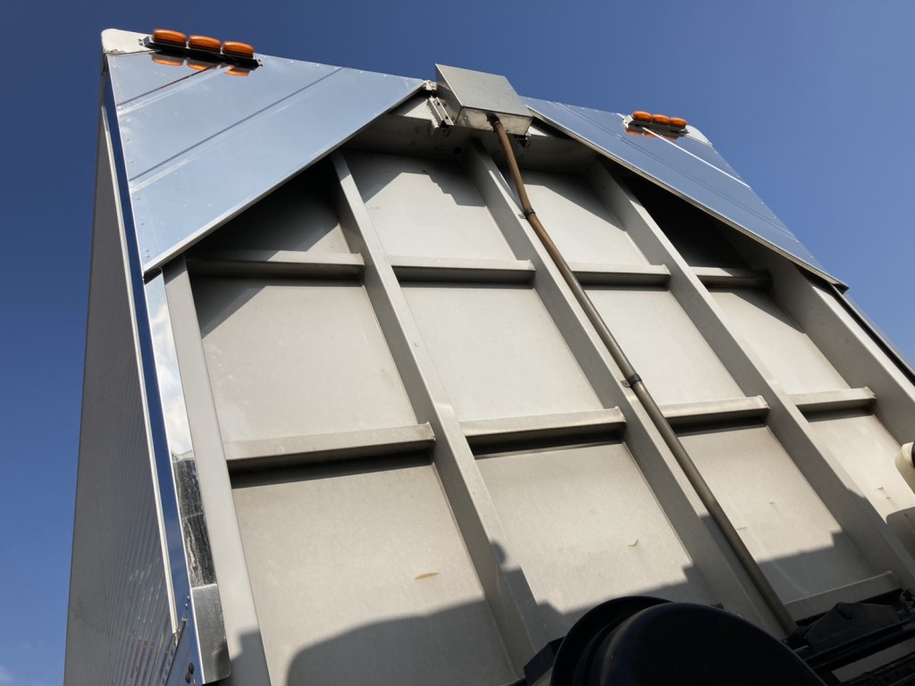 前立て裏の状態です。|三菱 スーパーグレート 2PG-FS74HZの写真35