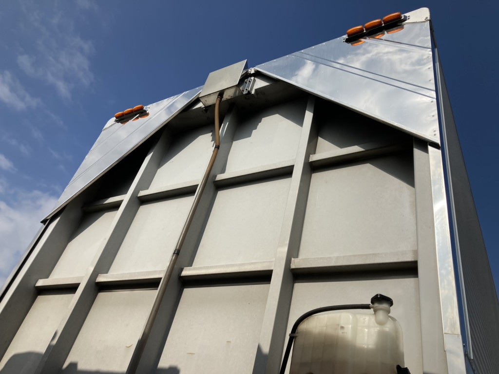 前立て裏の状態です。|三菱 スーパーグレート 2PG-FS74HZの写真36