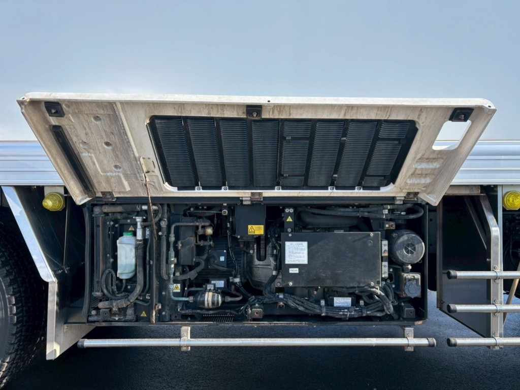 日野 プロフィア 2DG-FS1AHGの写真19