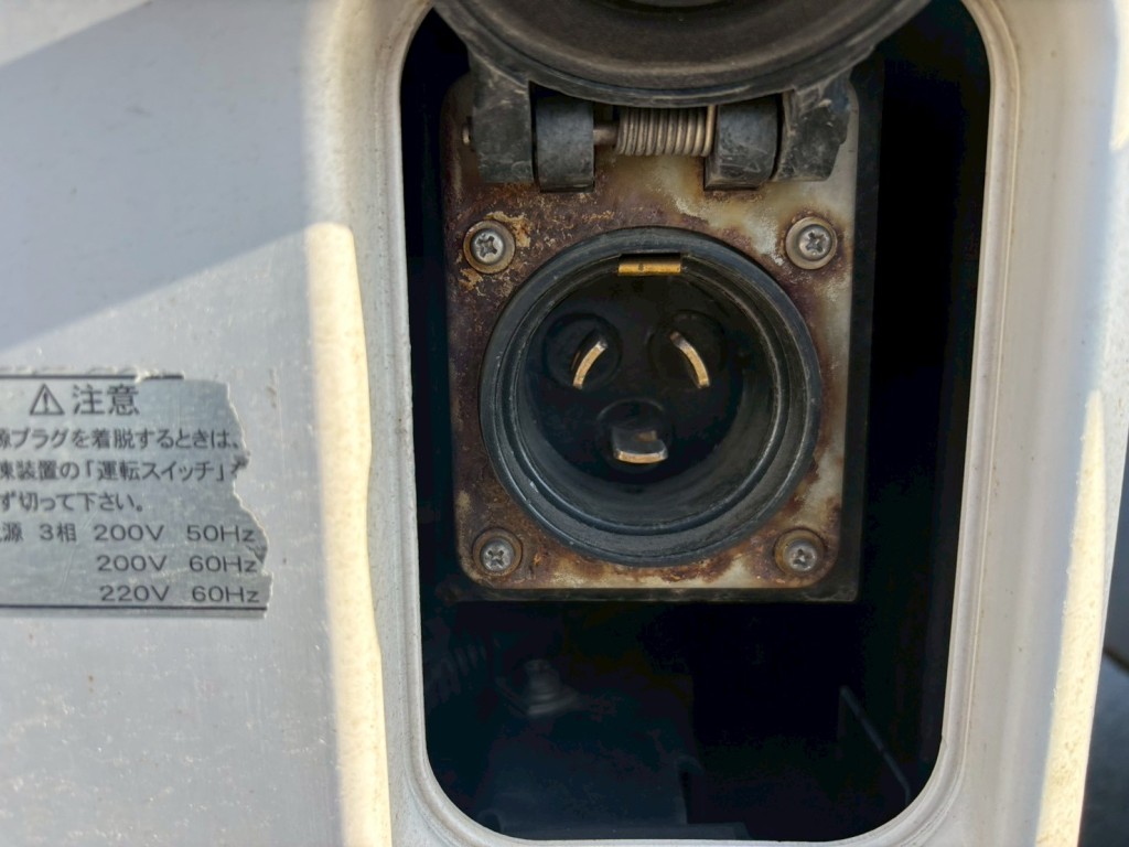 スタンバイ付きです。|日野 プロフィア 2DG-FS1AHGの写真20