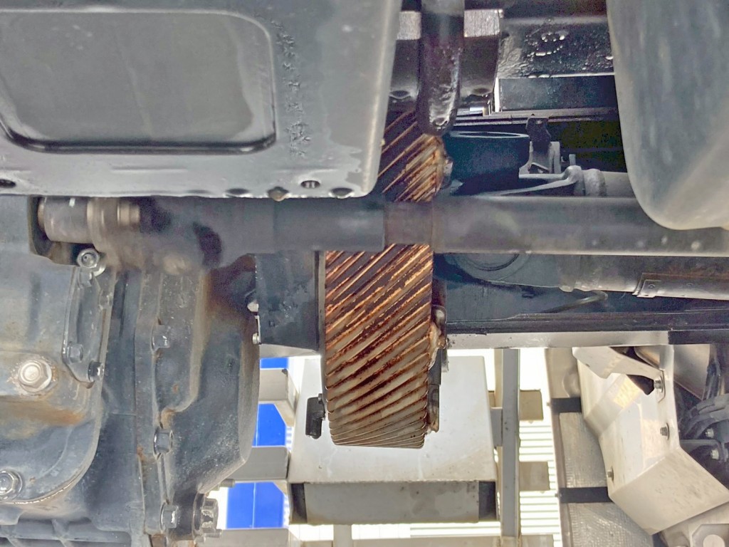 リターダ付きです。|いすゞ ギガ 2PG-CYM77CMの写真21