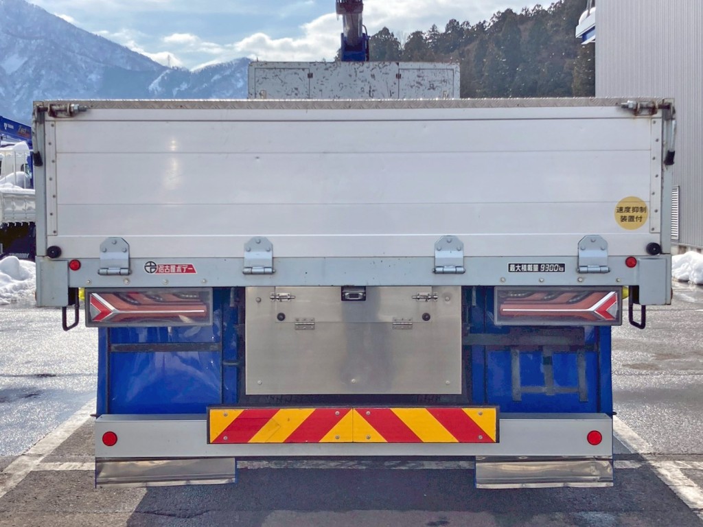 リヤ周りの状態です。|いすゞ ギガ 2PG-CYM77CMの写真23