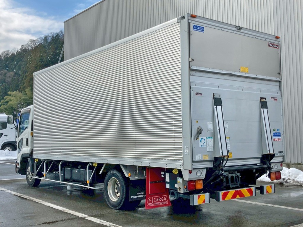 いすゞ フォワード 2RG-FRR90S2(2WD)の写真3