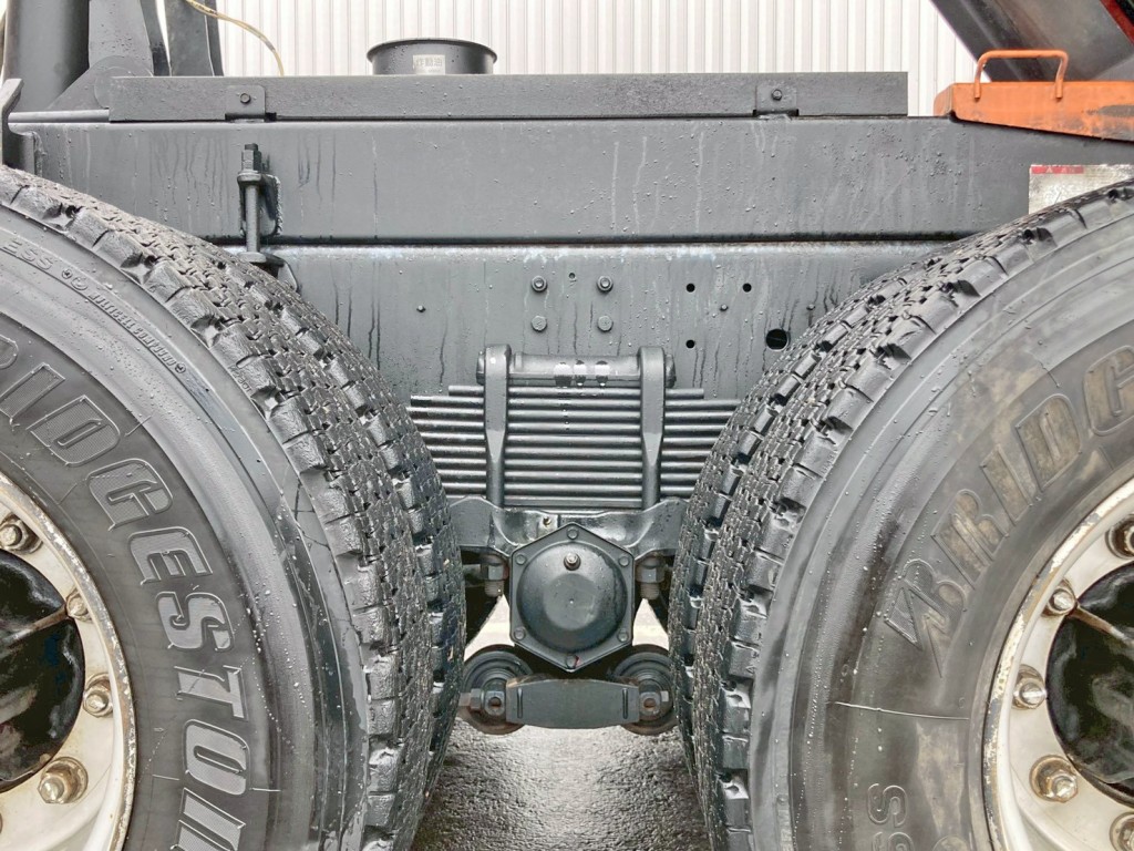 リーフサスです。|日野 プロフィア QKG-FS1EKDAの写真5