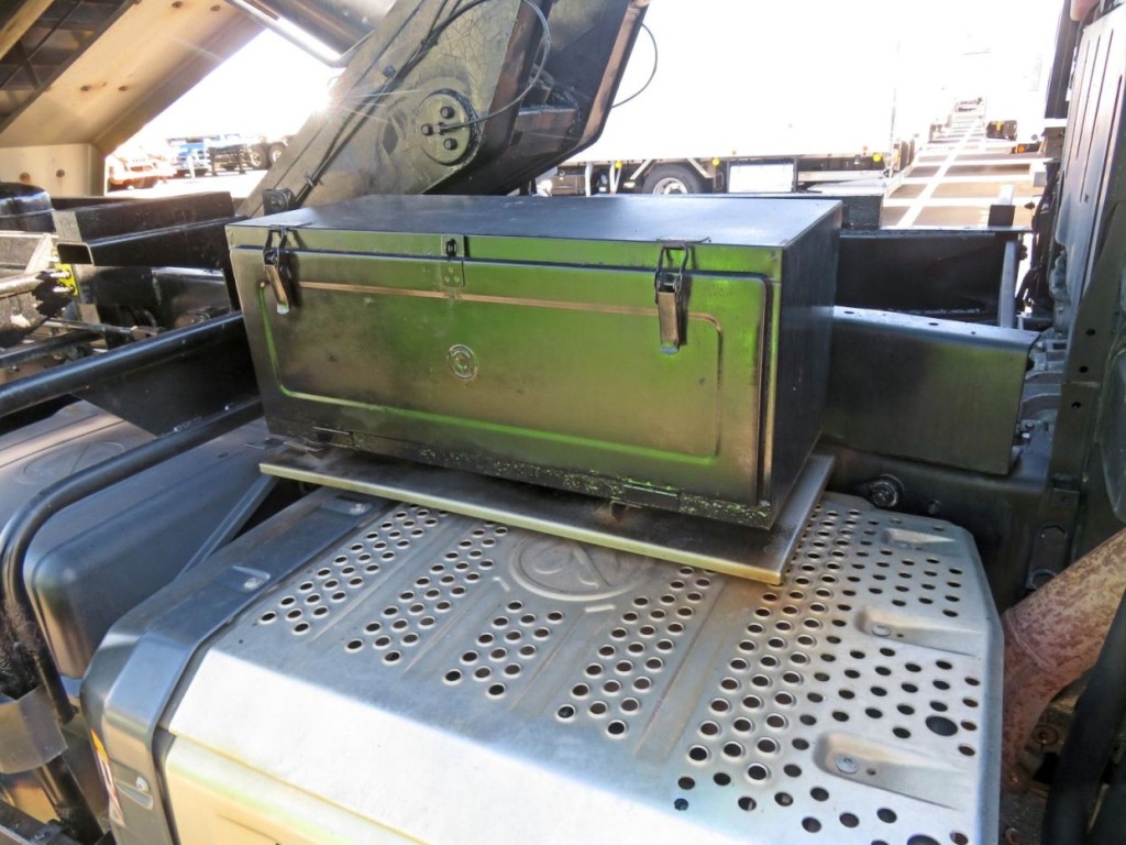 工具箱付きです。|三菱 スーパーグレート 2KG-FV70HXの写真29