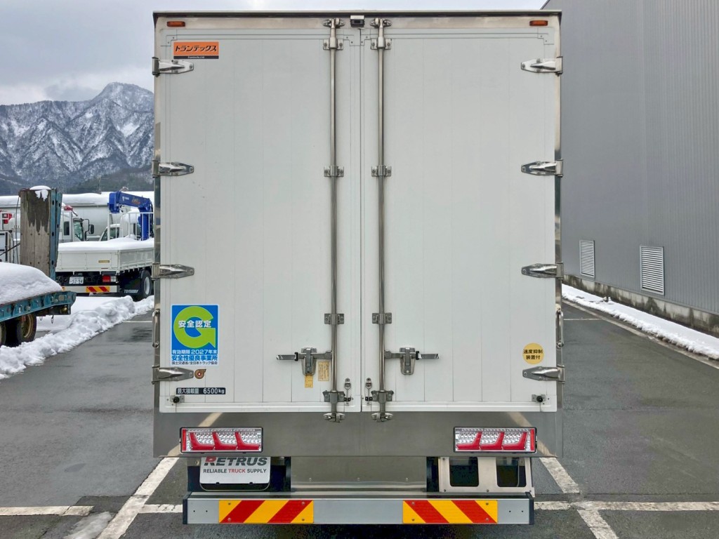 リヤ蝶番・ハンマーロック・キャッチはステンレス製です。|三菱 ファイター 2KG-FK65FZの写真9