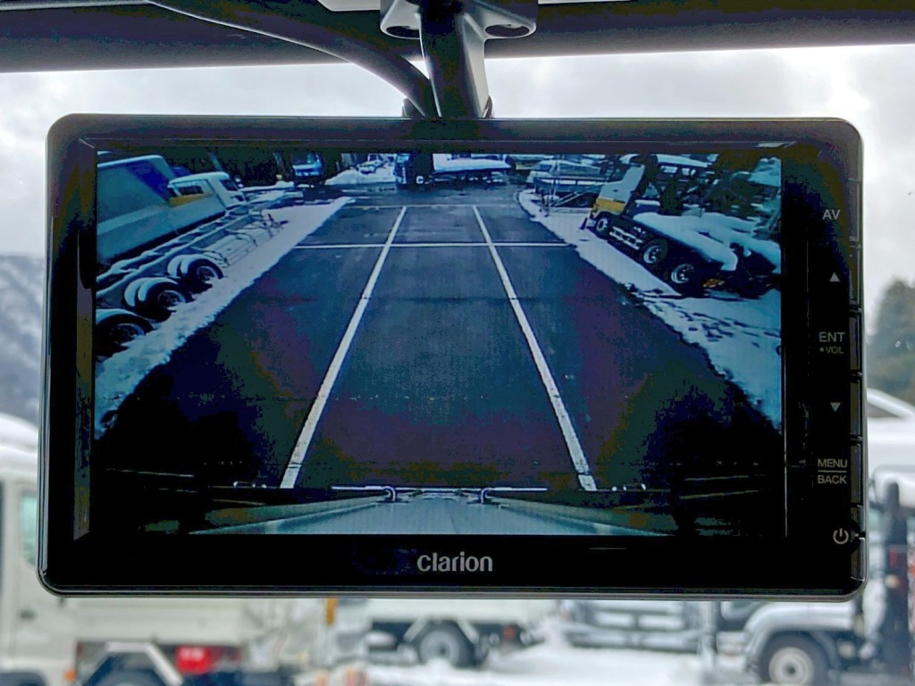 液晶バックモニター付きです。|三菱 ファイター 2KG-FK65FZの写真21