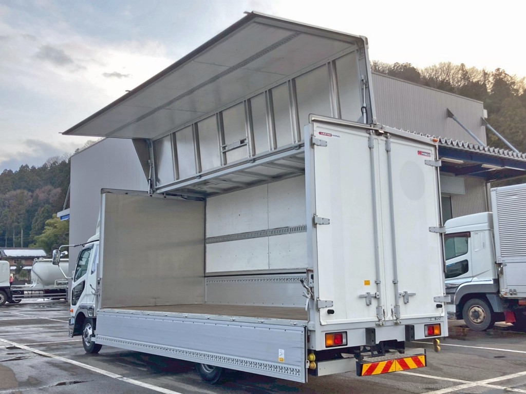 三菱 ファイター 2KG-FK64F(2WD)の写真3