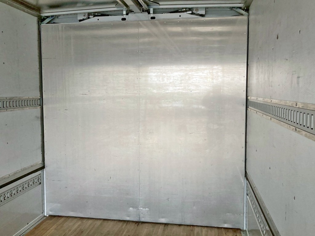 三菱 ファイター 2KG-FK64F(2WD)の写真12