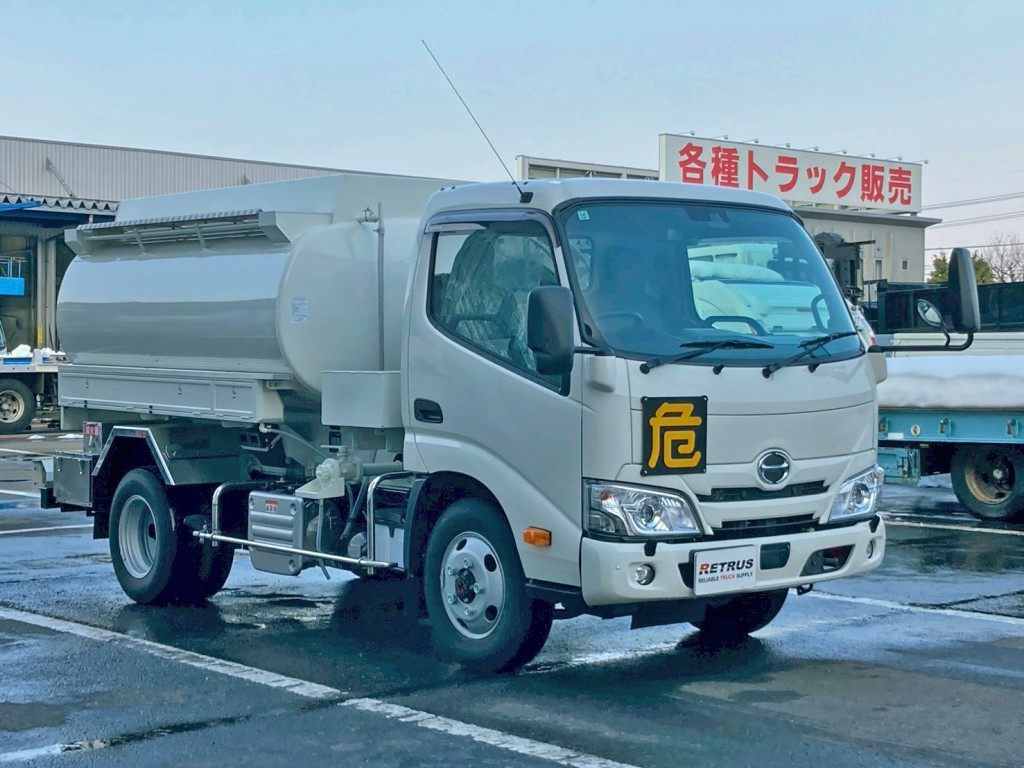 日野 デュトロ 2DG-XZU685M(4WD)の写真2