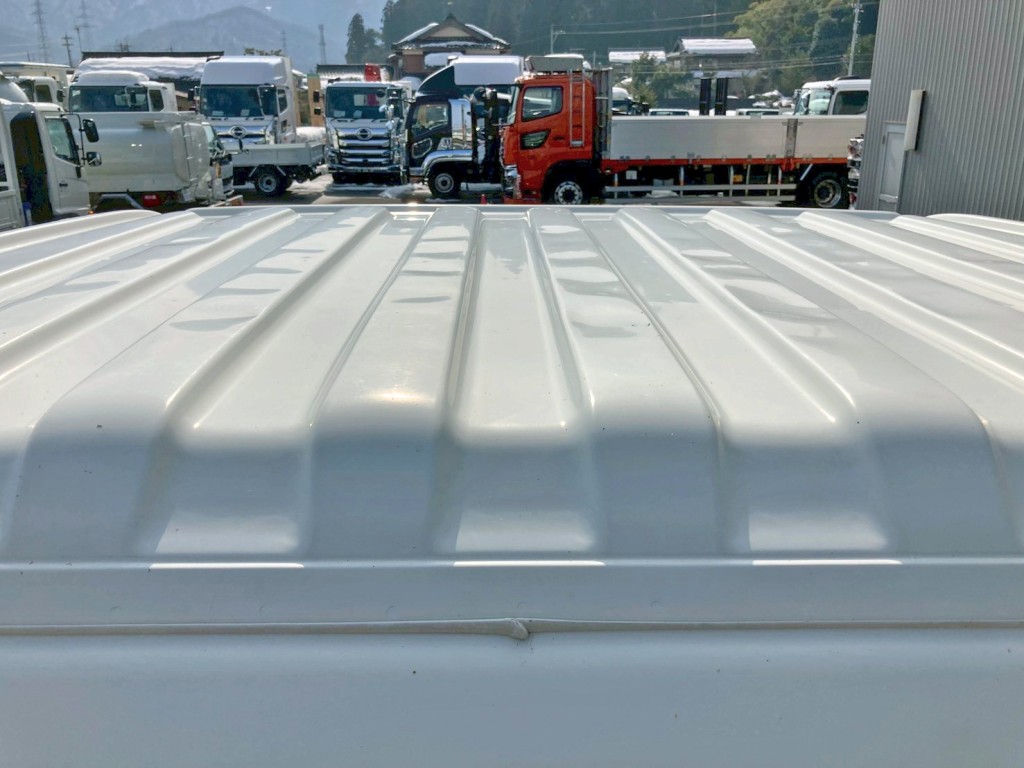 中央部のヘコミの状態です。|日野 レンジャー TKG-FD9JMAA(2WD)の写真34